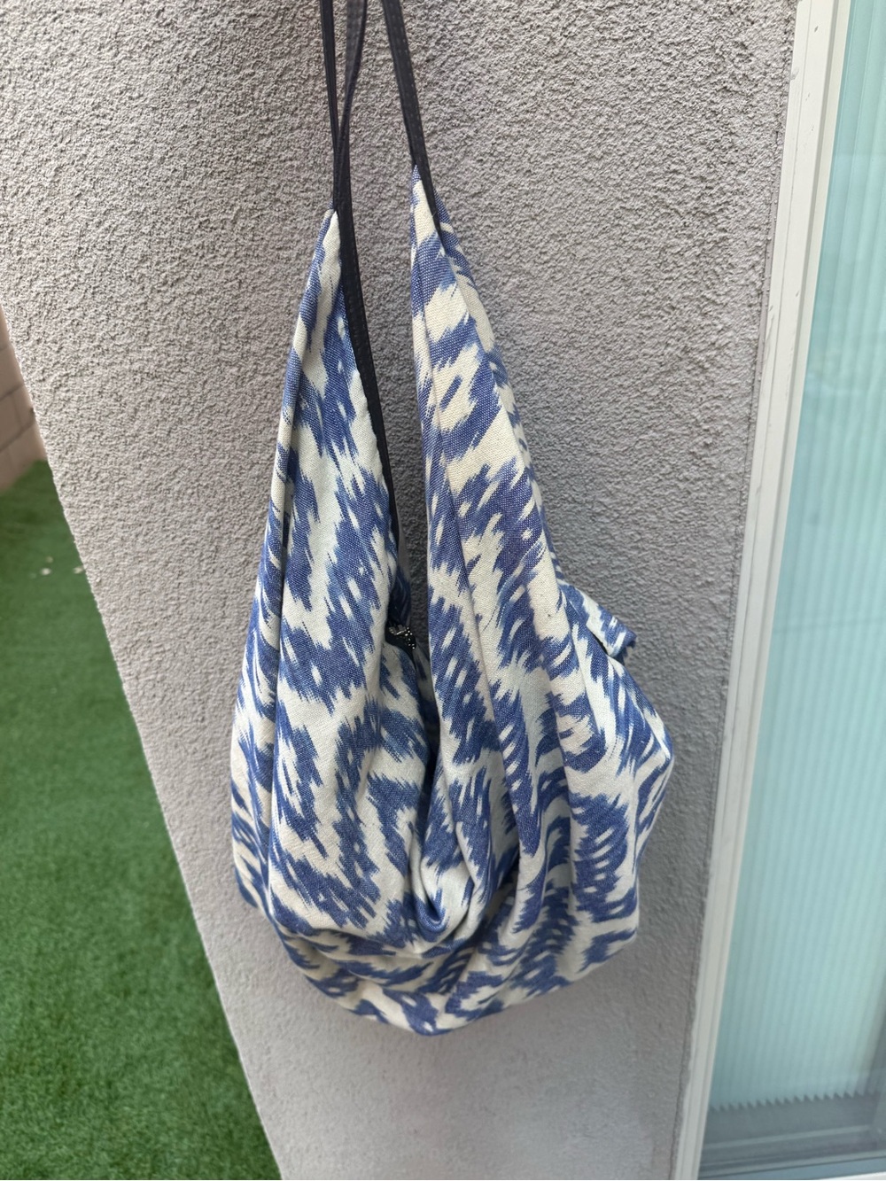 Tylie Malibu Blue Ikat Linen Leather Trim Slouchy Hobo Bag Made in USA